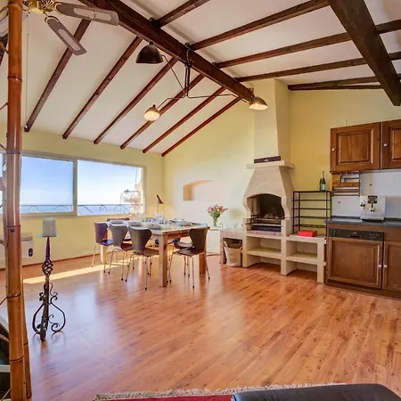 Ancienne Mairie Vieux Village 3 Bedroom