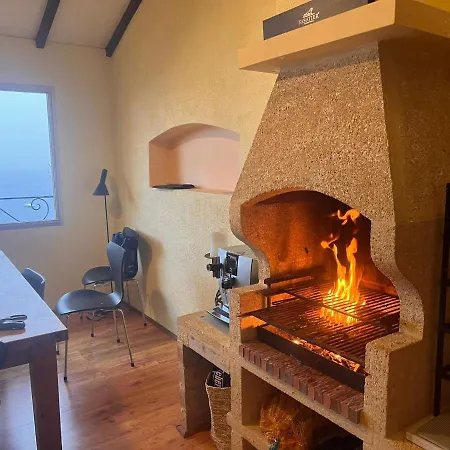 Ancienne Mairie Vieux Village 3 Bedroom Apartmán *