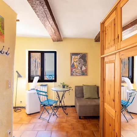 Ancienne Mairie Vieux Village 3 Bedroom *