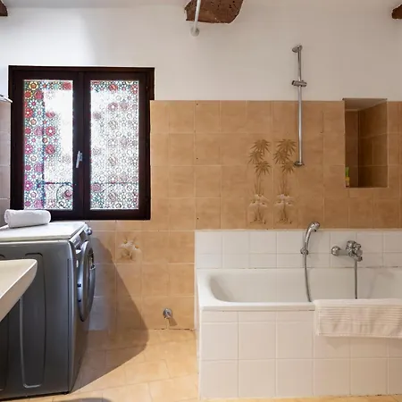 Appartement Ancienne Mairie Vieux Village 3 Bedroom *