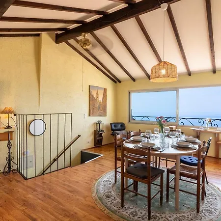 Appartement Ancienne Mairie Vieux Village 3 Bedroom