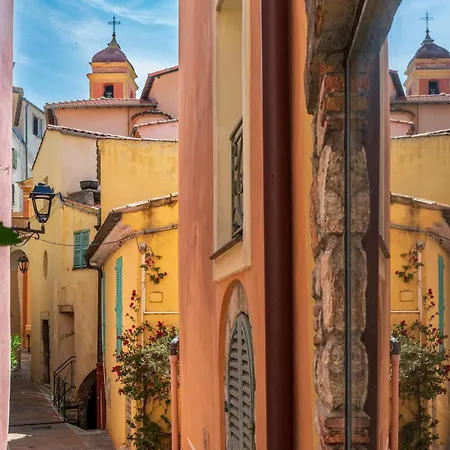 Ancienne Mairie Vieux Village 3 Bedroom Appartement